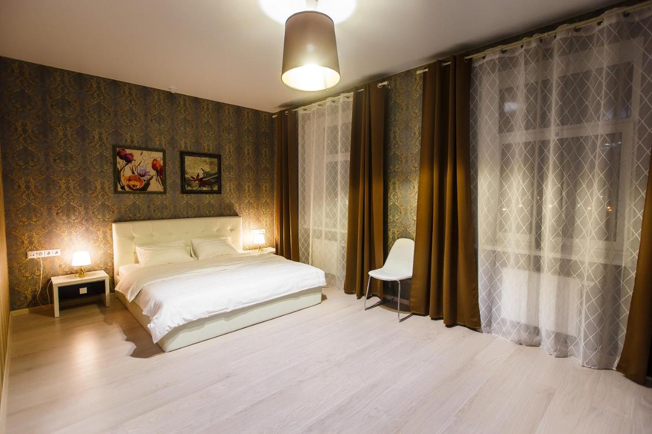 Lazar Hotel Baranavitsjy Eksteriør bilde